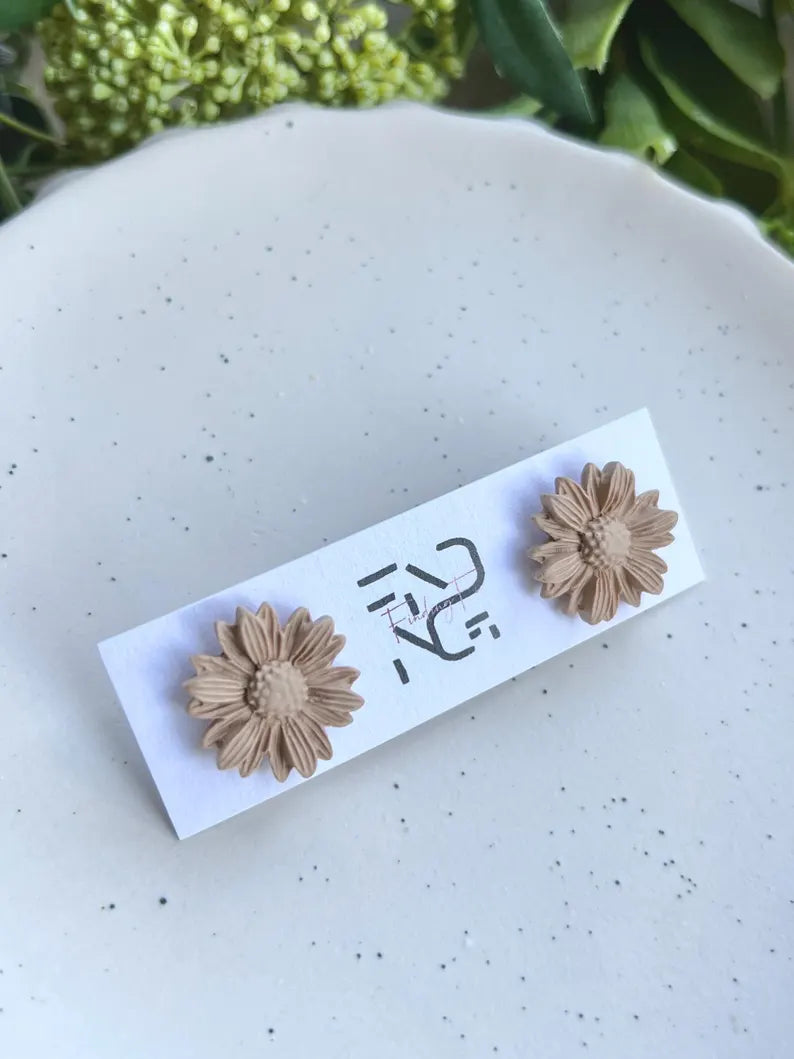 DAISY Stud Earrings